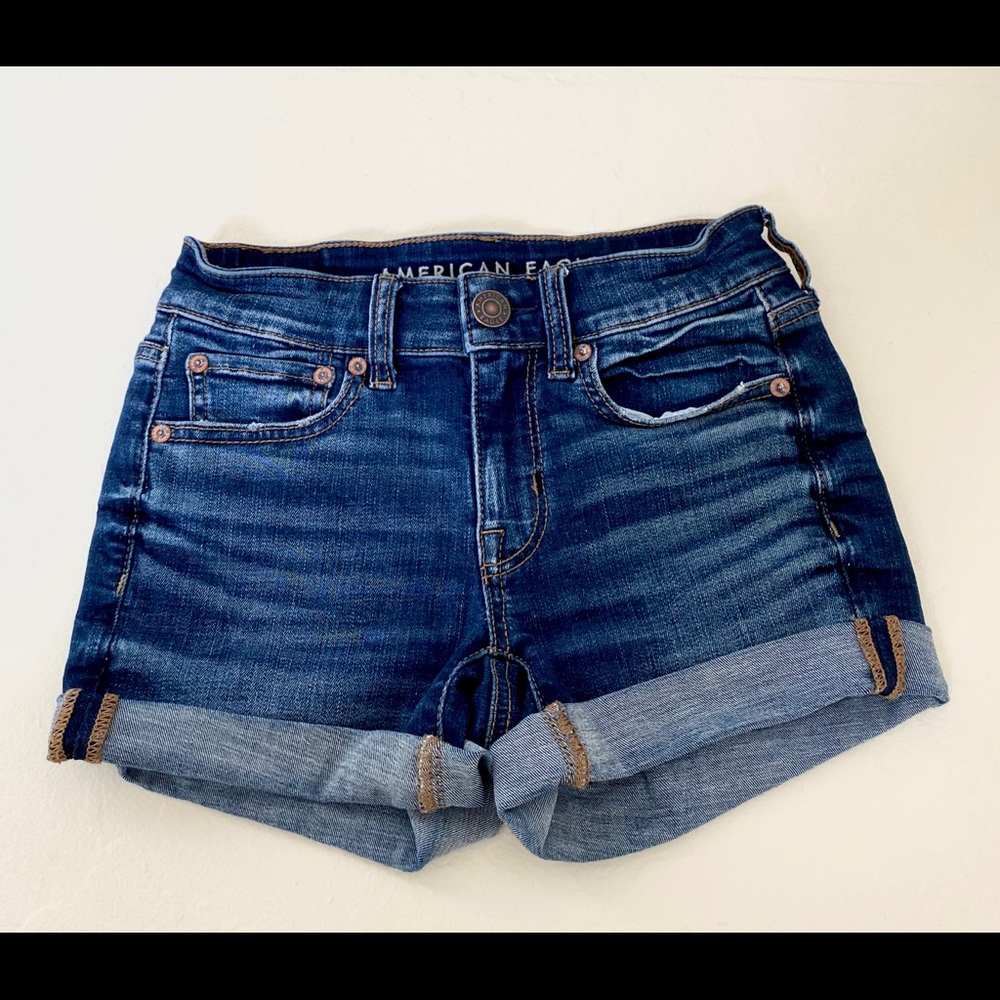 “American Eagle” denim shorts